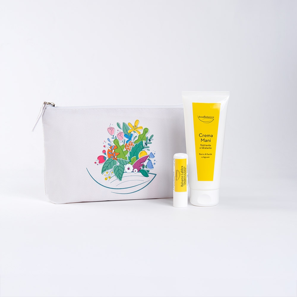 Kit “Agrumi per Mani e Labbra perfette” con beauty pochette green